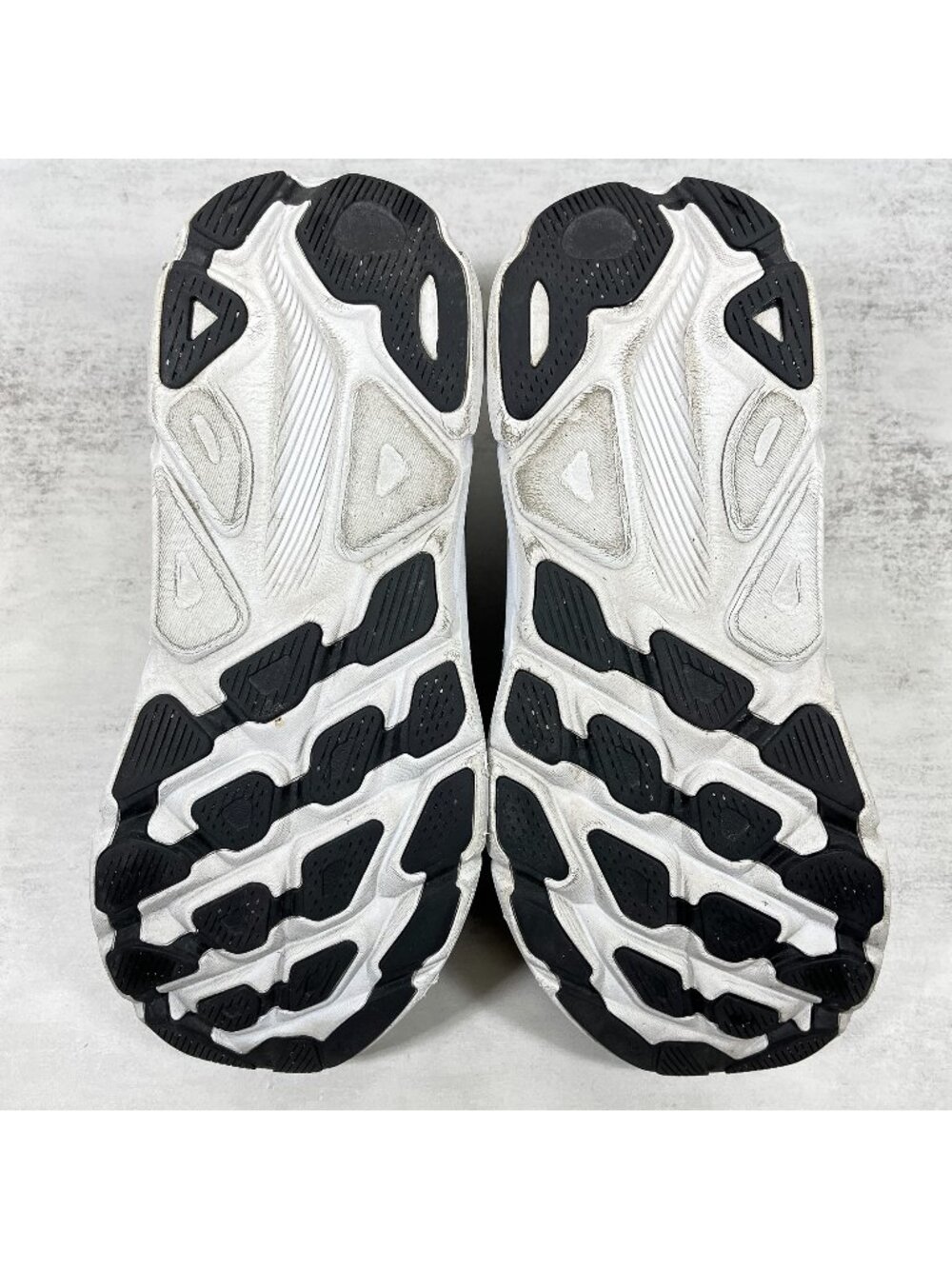Hoka One One Clifton 9 Running Shoes - Men's Size 7.5 D / Women's 8.5 D Wide - Picture 8 of 9
